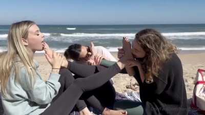 Tripple foot worship.