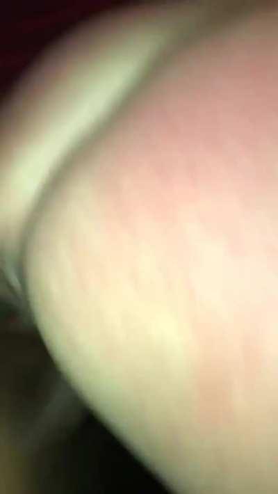 Vocal Milf doesn’t give af if anyone can hear