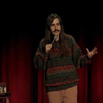 Deniz Göktaş'ın OFANSİF POLİTİK MİZAHını bilen, takip eden var mı?