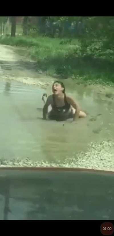 She's a maniac, maaaniaaac