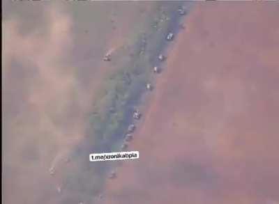 RU POV: Ukrainian armored vehicle convoy in Kherson region comes under attack.