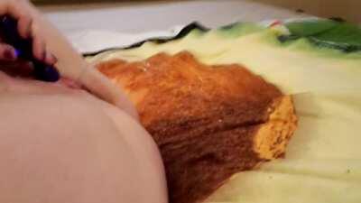 I LOVE squirting with a full bladder... makes the orgasm feel soooo much better 💦👅