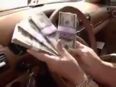 Woman tries to buy out store's iPhones, gets pwned.