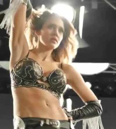 Jessica Alba is too damn sexy