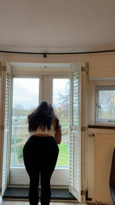 Anyone who'd take them straight to the face?