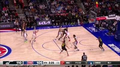 [Highlight] Kelly Olynyk with the potential dagger 3 vs the Pistons