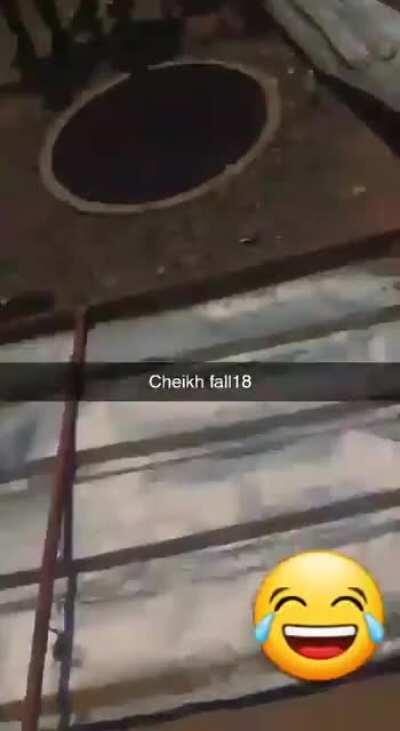 What could go wrong if you move a billboard during a riot #FreeSenegal