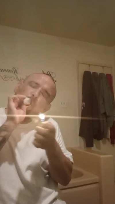 PEOPLE ASK DO U HAVE UR HEAD IN THE CLOUDS? MY ANSWER IS 