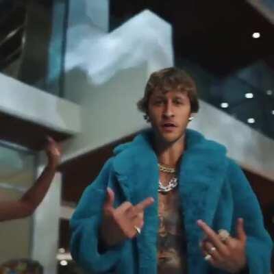 1 million YouTube Subscribers...David living that POPSTAR life!