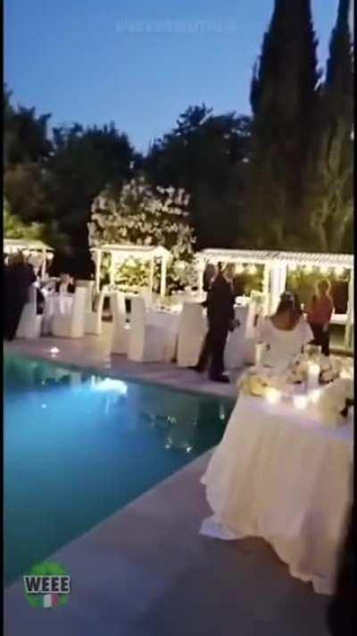 Brilliant, a glass Floor