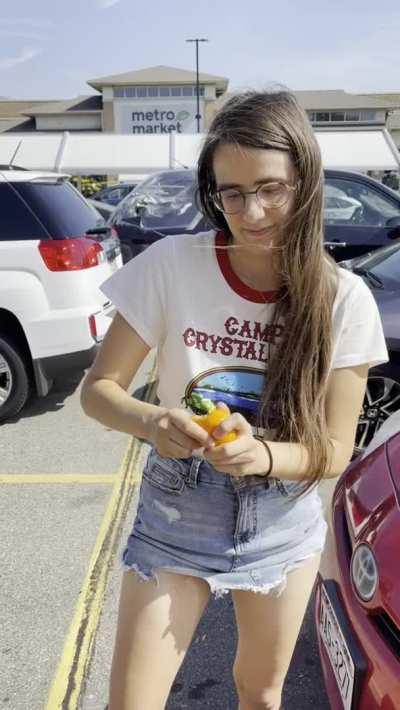 Want an orange? Join my OnlyFans or Fansly, I answer all dms there