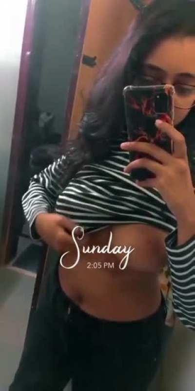 Pic & 8 Video 🥵 hot Gf before shower 👙 Mood Lust 🍌 Snapchat