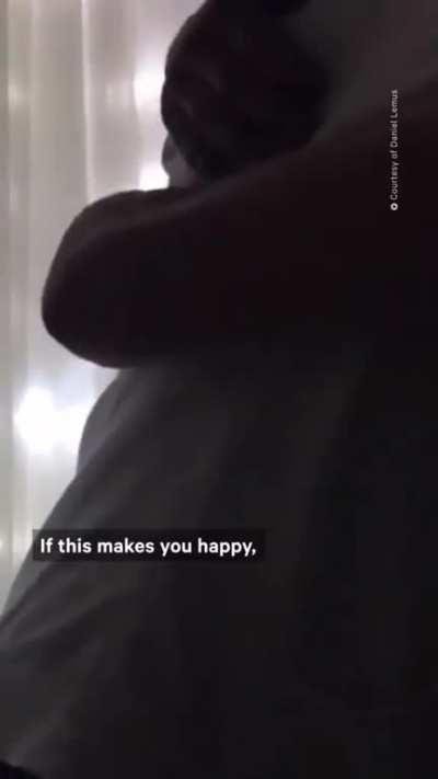 This dad shows us what it means to be a loving & supportive parent