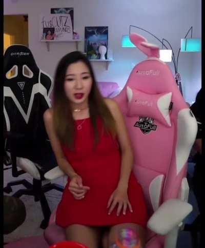 Fuslie legs complation from new year stream