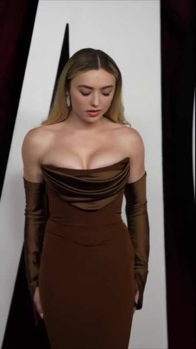 Peyton list Attending Glamour women of the year award _2024