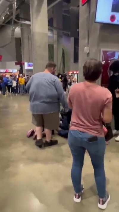 That invisible three point shot before the punch