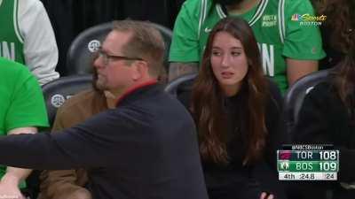 [Highlight] Blake Griffin trolls new teammate Mfiondu Kabengele by saying the ball was out of bounds on him and not a timeout