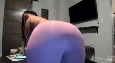 Very stinky she is 💨