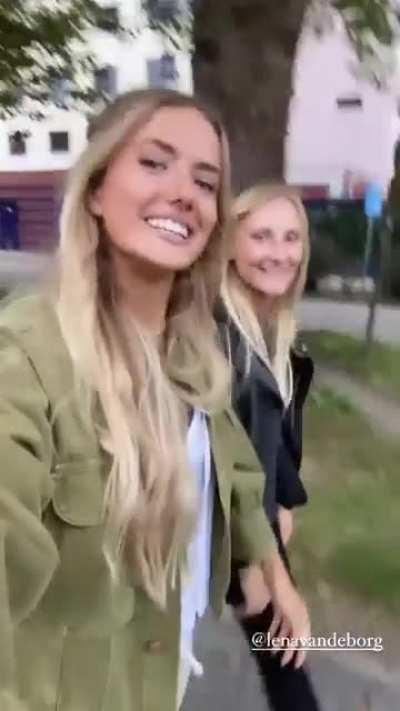 Two beautiful girls 😍🥵