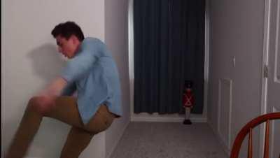 HELP THIS IS THE FUNNIEST SHIT IVE EVER SEEN DANNY DO