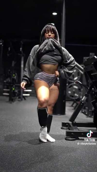 holy wow @rileykristine