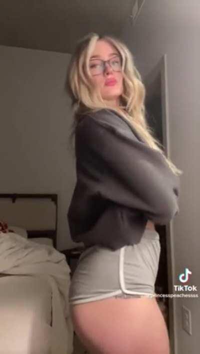 Daily Dose Of ThotzZ #27