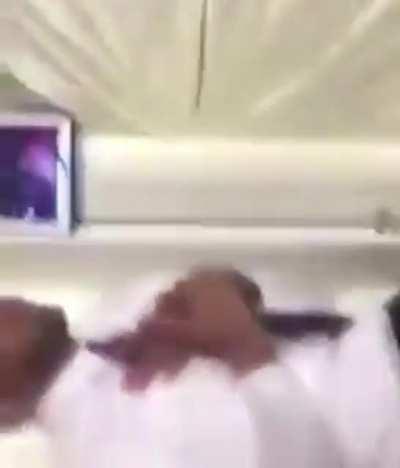 People can’t even sleep in peace 🤦🏽‍♂️