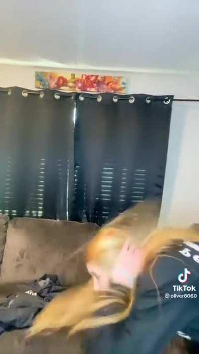 yall know that one tiktok couple? i just found their twitter, and it's even more traumatizing than this.