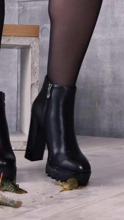 Daniela in her boots