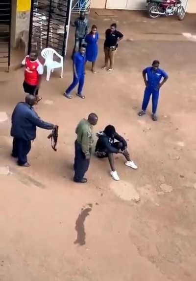 Protestor fights back police after being manhandled