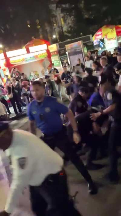 Meet NYPD's Strategic Response Group (SRG) aka the infamous 'White Shirts'
the most aggressive police unit randomly pulling people from protests