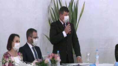 Feliz ano novo pra todos vocês