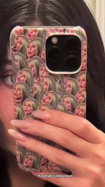 The king Kylie is Baack