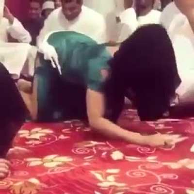 Arab bros, explain yourselves