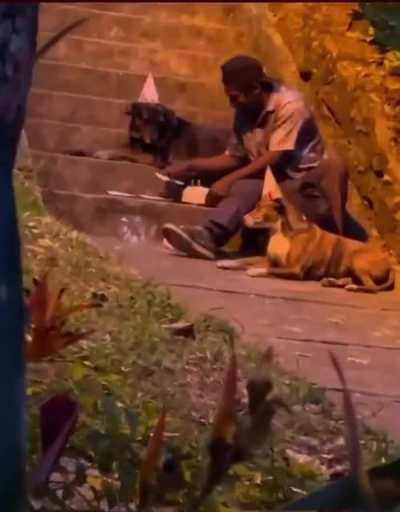 No Friends in his life Happy Birthday My Friend 😢