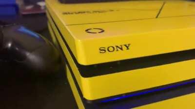 [Video] My Cyberpunk 2077's mod, a water cooled PS4 Pro. Hope you like it!