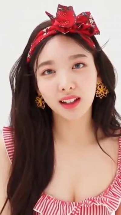 DTNA Nayeon