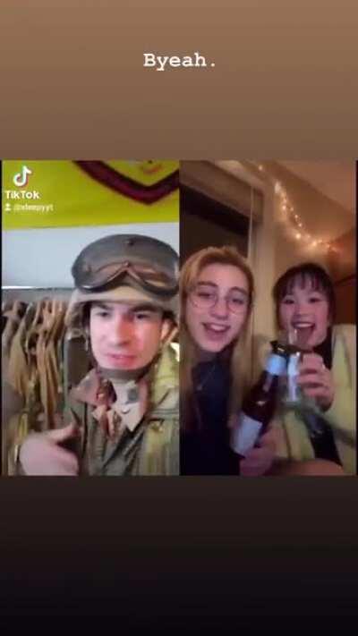 wow... this is your room?? its so... cool!