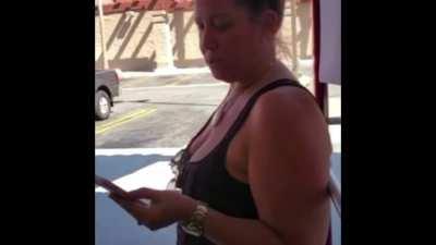 Mega Karen refuses to wear a mask, calls 911, gets shut down by the operator