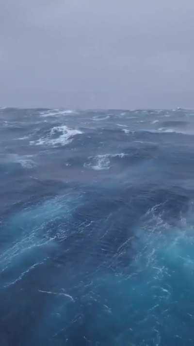 A Storm is brewing in the Heart of the Ocean! 