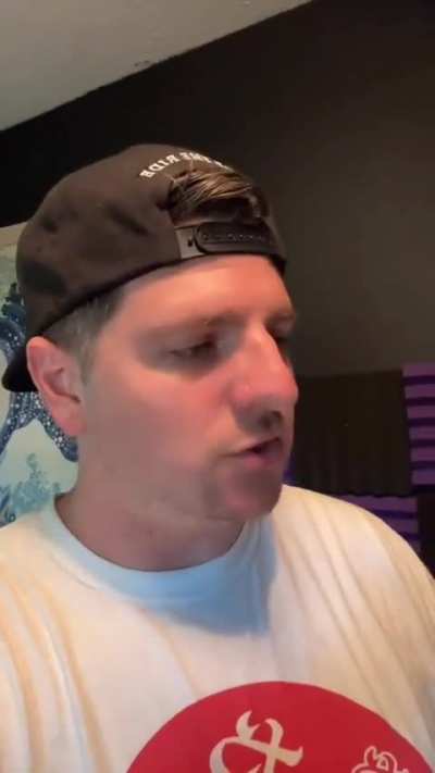 Creator is oyasumisushi