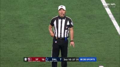 [Highlight] Punter hits the 60 yard video board