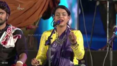 Sadhguru cries on hearing girl singing the Soviet anthem