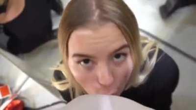 verkaufe die besten Drop 🥊 mit 15 k Bilder und 7 k Videos 🥰🥰 beim Interesse melden 💝💝💝