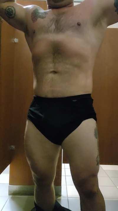 No idea how to do poses[m]