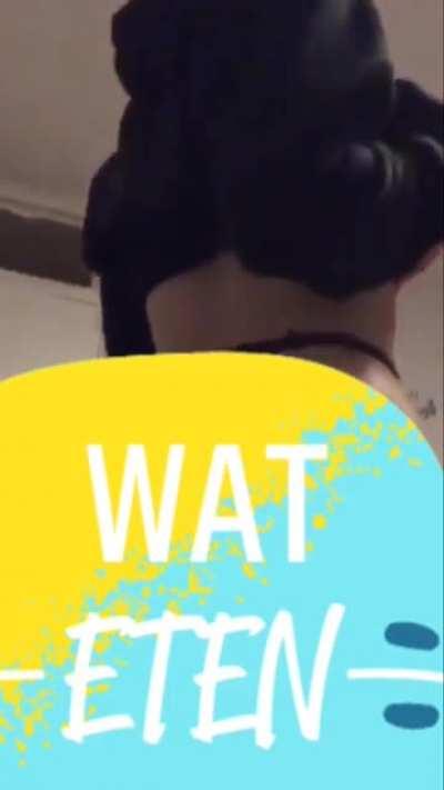 Weet niet of mensen haar kennen, catinkadevoera. Dm om te kopen, heb nog meer van haar.