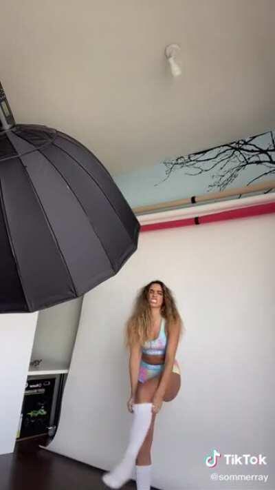 New tiktok ( I’m so horny for sommer someone give me a joi my kik is youngsosabigd