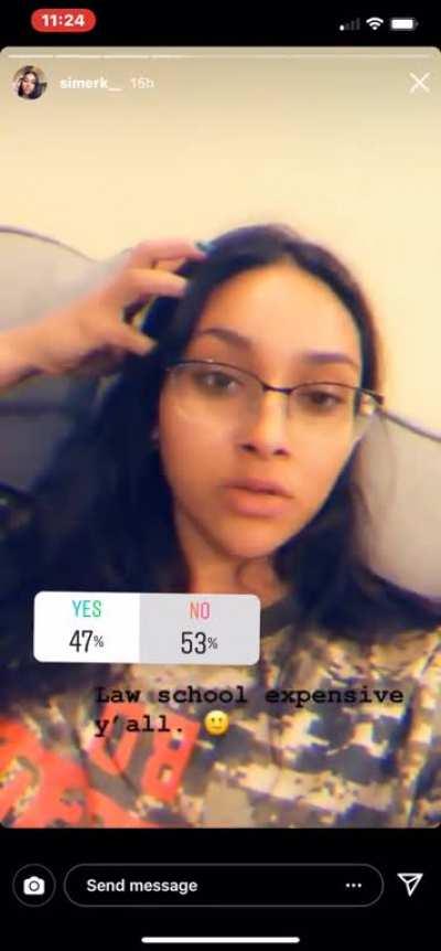 Love her feet nobody gonna judge