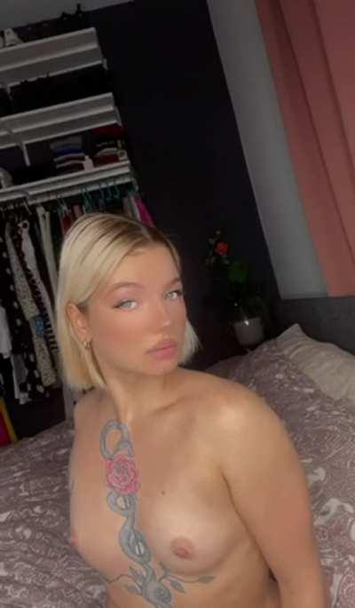 Your fuckdoll has arrived 🧸