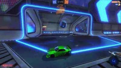 Anyone else just love the commentator on neo Tokyo when you get a couple of saves going! Hype!